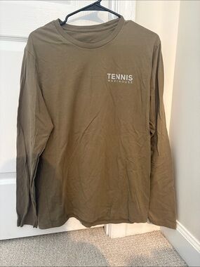 Tennis Warehouse Olive Green Long Sleeve Tee